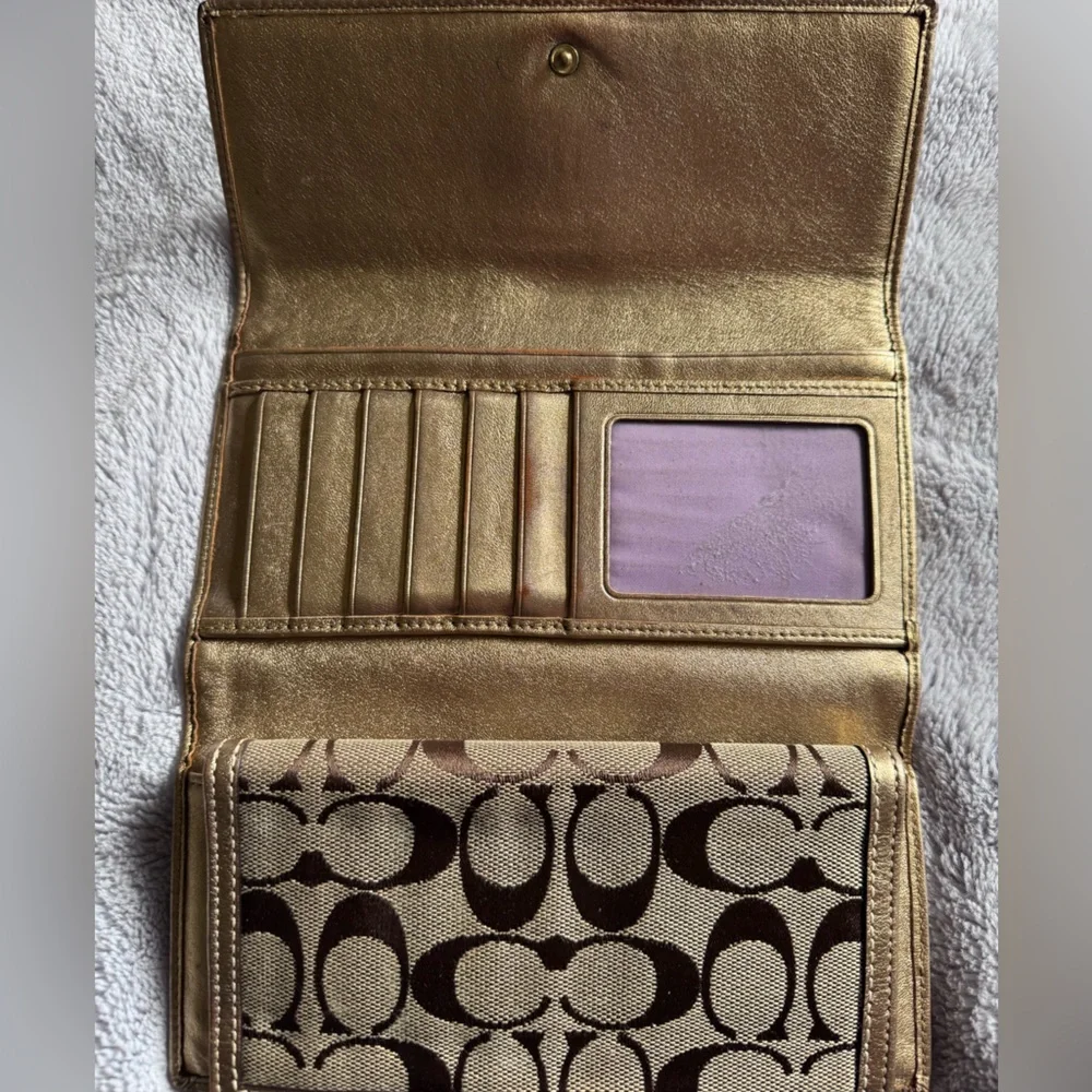COACH Vintage Signature Monogramed Continental Wallet - Brown/Tan